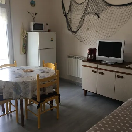 Apartament Coquet Au Centre De Fort-mahon-plage, 10 Min De La - Fr-1-482-69 *