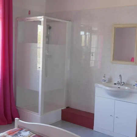 Appartement Coquet Au Centre De Fort-mahon-plage, 10 Min De La - Fr-1-482-69 Fort-Mahon-Plage